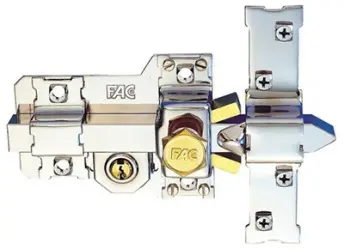CERROJO 303L/115 DCHA. LLAVE/LLAVE BOMB. PERFIL CROMO FAC
